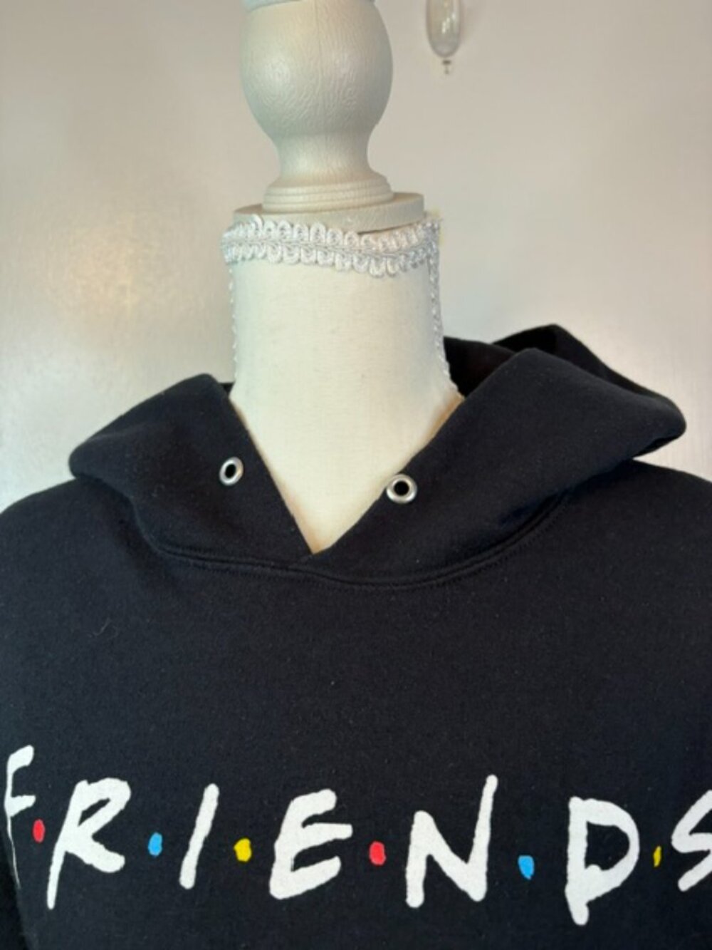 FRIENDS Black hoody sweatshirt - Picture 4 of 9
